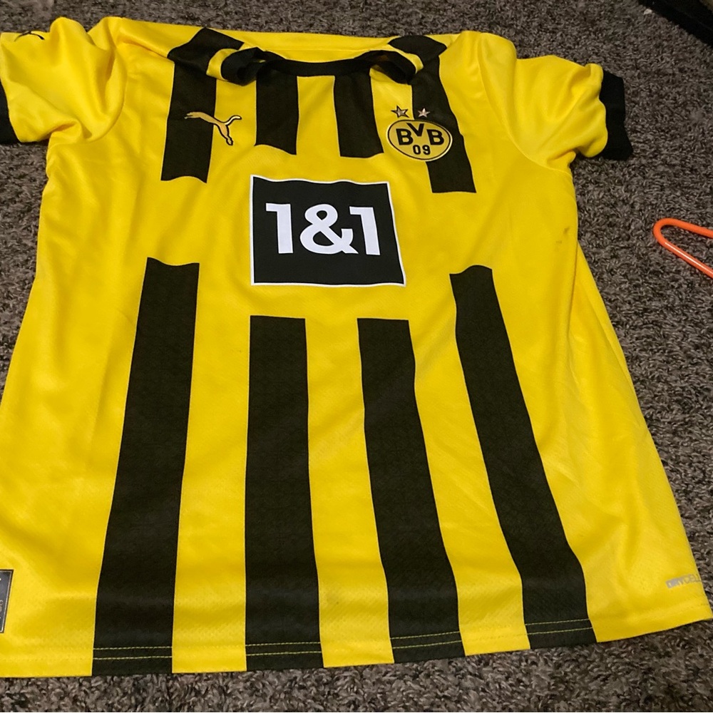 Borussia Dortmund men’s soccer Jersey